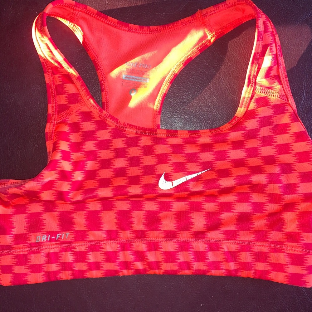 nike sports bra